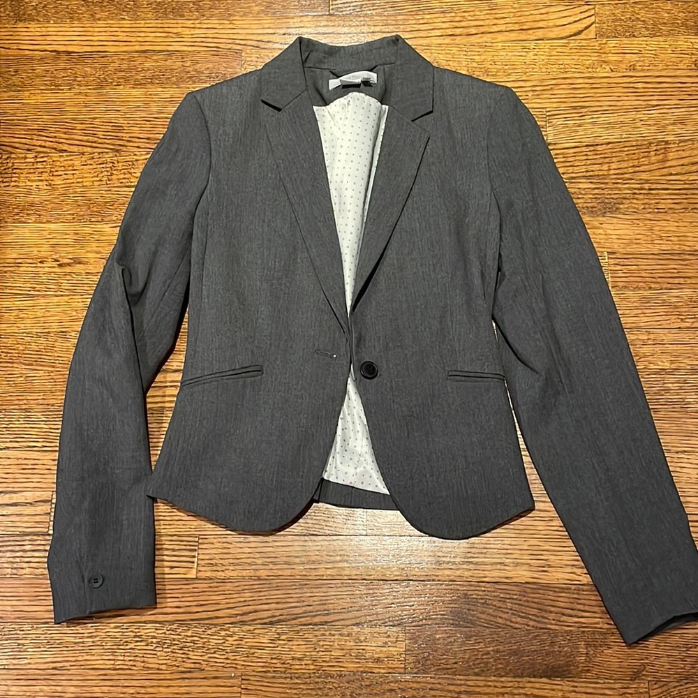 H&M medium gray women’s blazer – size 4